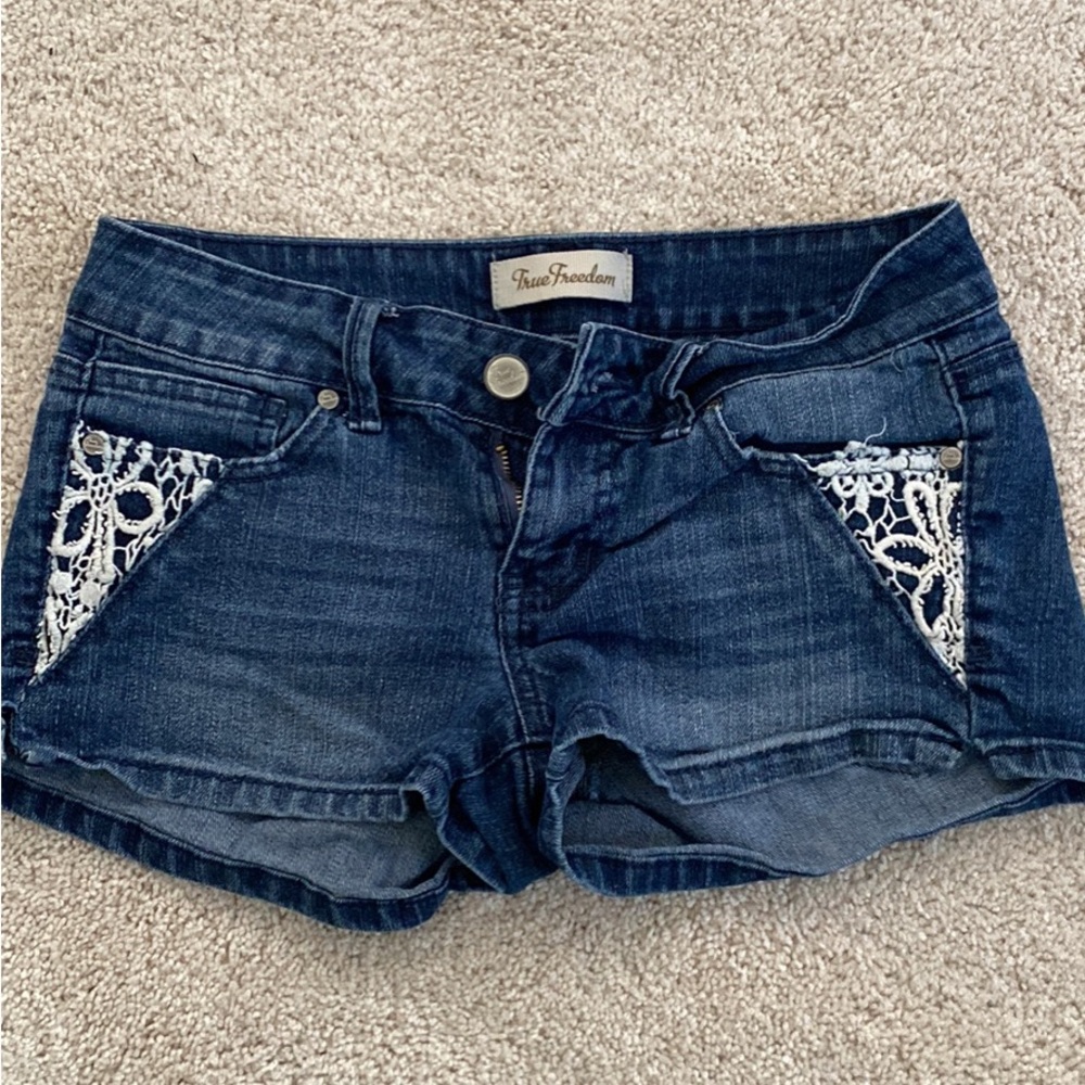 True Freedom Denim Shorts Size  Junior 5